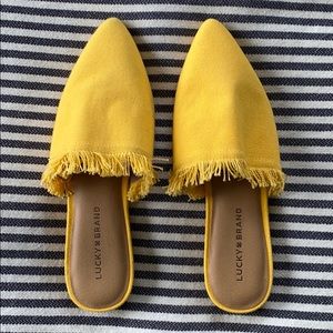 Lucky Brand slip on flats